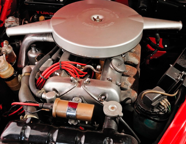 新款Jaguar XK 3.8发动机组的成本超过两辆Dacia Sanderos