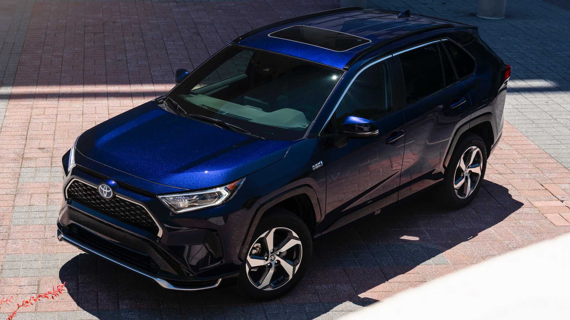 2021年丰田RAV4 Prime看到经销商加价高达10,000美元