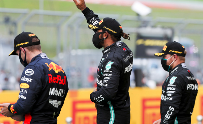 梅赛德斯-AMG的刘易斯·汉密尔顿（Lewis Hamilton）在2020年一级方程式施蒂里亚大奖赛上夺冠