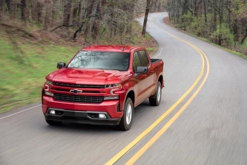 2021年雪佛兰Silverado，GMC Sierra可能不会进行内部升级