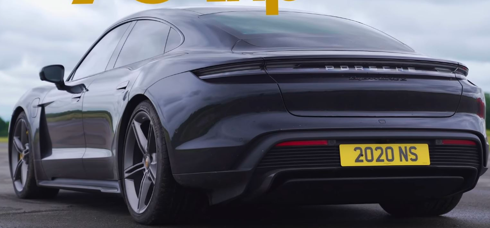 保时捷用鸭尾翼测试神秘的911 Turbo  S