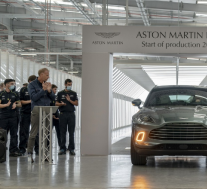 阿斯顿·马丁DBX开始生产，SUV开始全球之旅