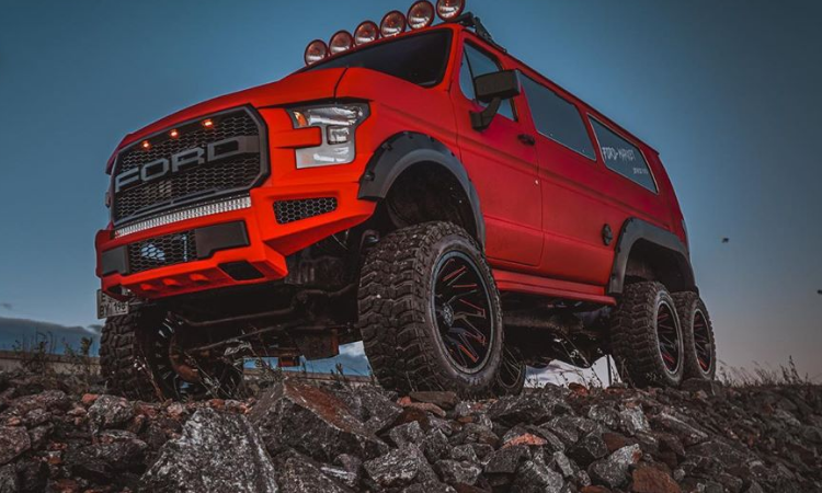 福特6x6 Raptor Van和Focus Speedster在俄罗斯上市