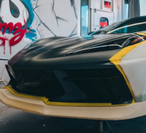C8 Corvette通过Tj Hunt获得了第一个宽体套件