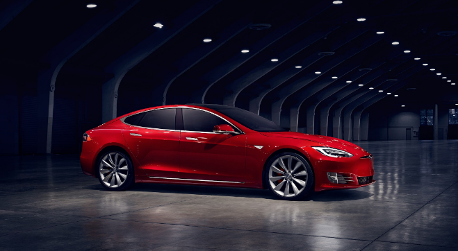 特斯拉Model S和X获得增压速度，几乎可以达到1,000 MPH