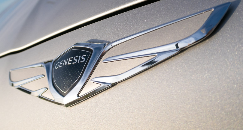 由于需求不佳，Genesis  G70取消手动变速器版本