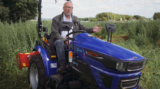 满载检查Farmtrac 25G电动拖拉机