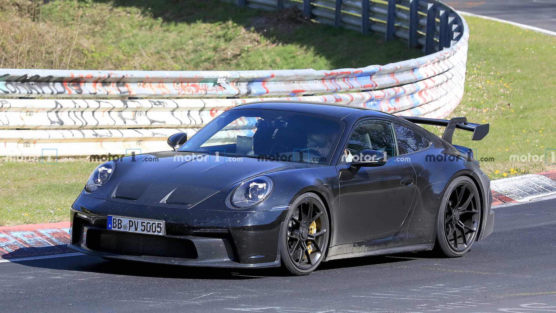 新款保时捷911 GT3可能具有赛车后翼