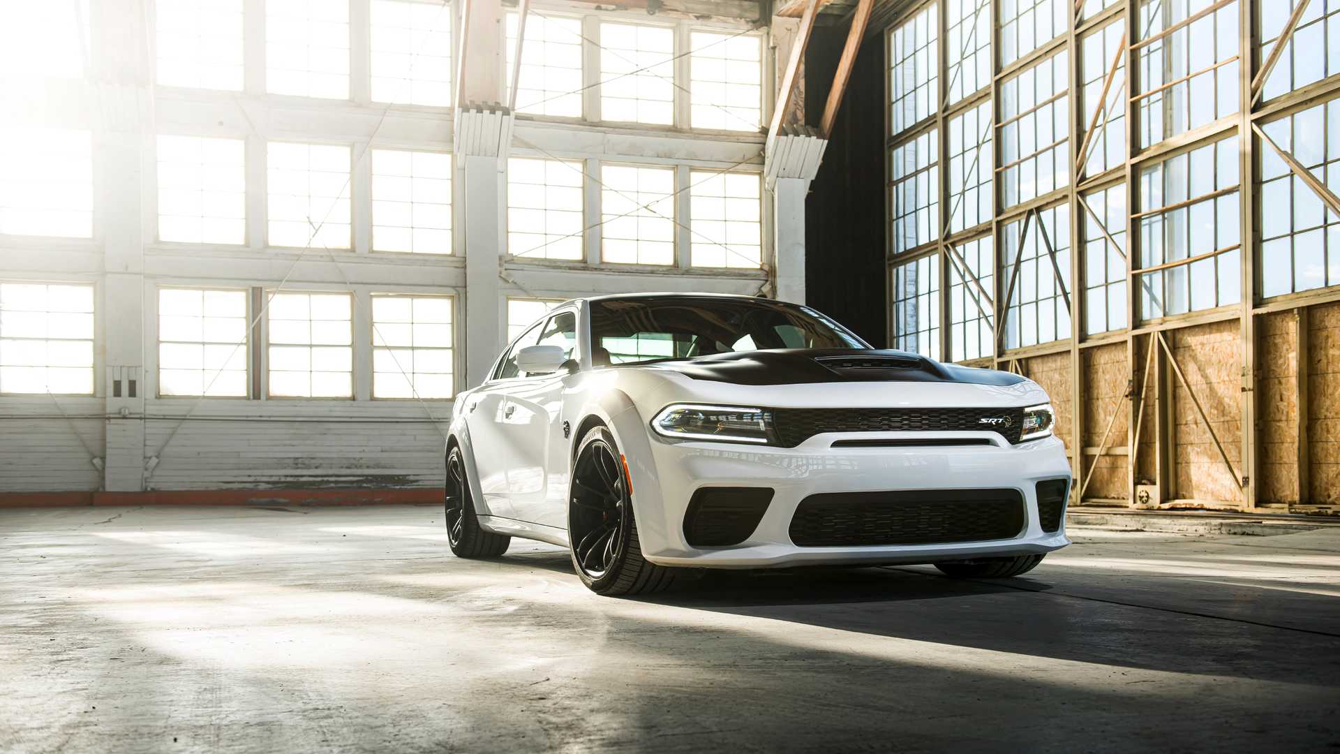 2021年道奇Charger SRT Hellcat Redeye成本低于每HP 100美元