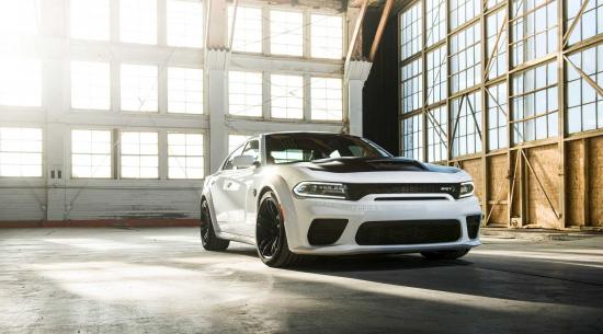 2021年道奇Charger SRT Hellcat Redeye成本低于每HP 100美元