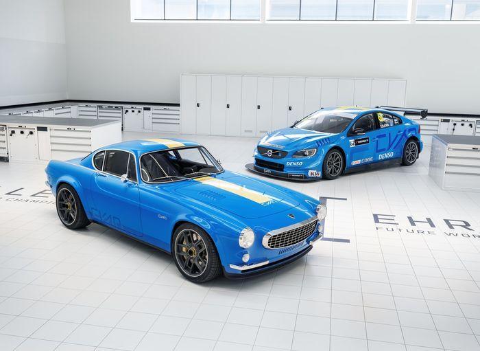 沃尔沃P1800青色是990公斤，由赛车引擎设计的延续美感