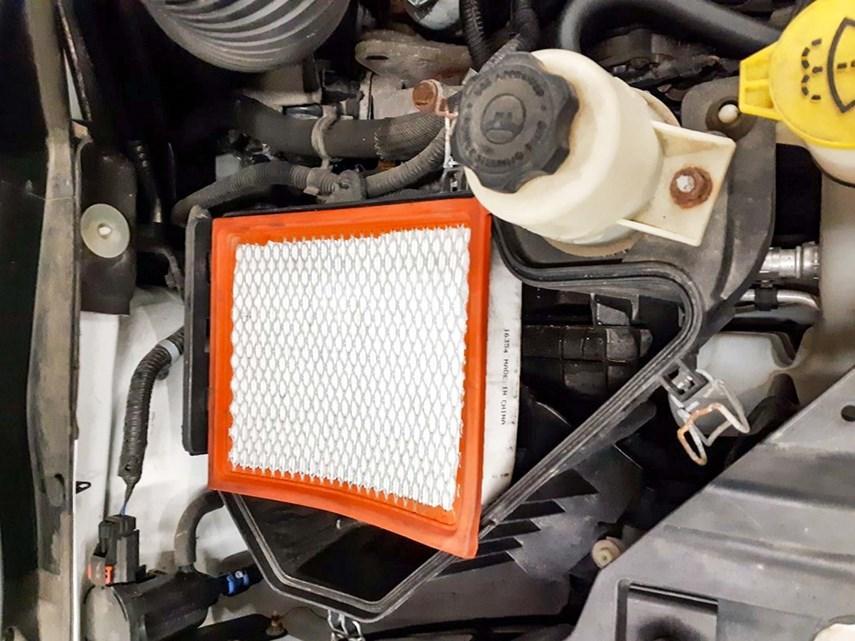 汽车新闻：获得的经验：空气滤清器故障可能会使整个发动机损失成本 