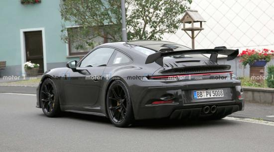 保时捷911 GT3与其前辈兄弟姐妹齐名