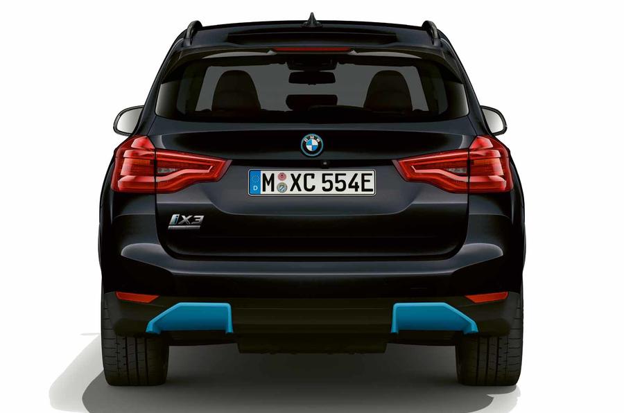 新款宝马iX3：电动SUV在英国的售价为61,900英镑