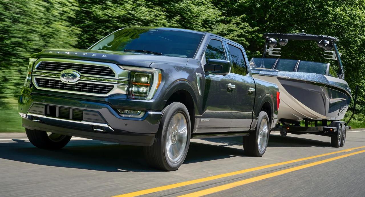 2021福特F-150提供领先的牵引和牵引额定值，430 HP混合动力车型
