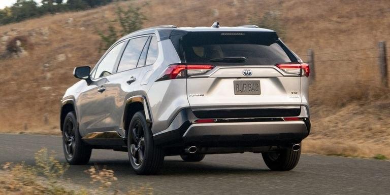 2021年丰田RAV4增加了新的内饰水平，价格上涨