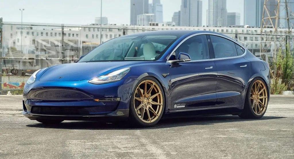 这降低了特斯拉Model 3在青铜车轮上的舒适性吗？