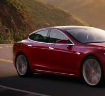 特斯拉在美国将Model S的价格下调4％至71,990美元