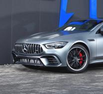 梅赛德斯-AMG GT 63 RS 830+希望成为高性能轿车的上帝