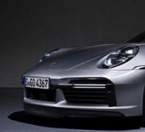 2021年保时捷911 Turbo S在独立测试中以2.2秒的速度达到了60 MPH