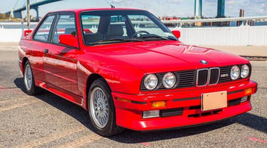 1991年拥有18k英里里程的宝马 E30 M3是什么感觉