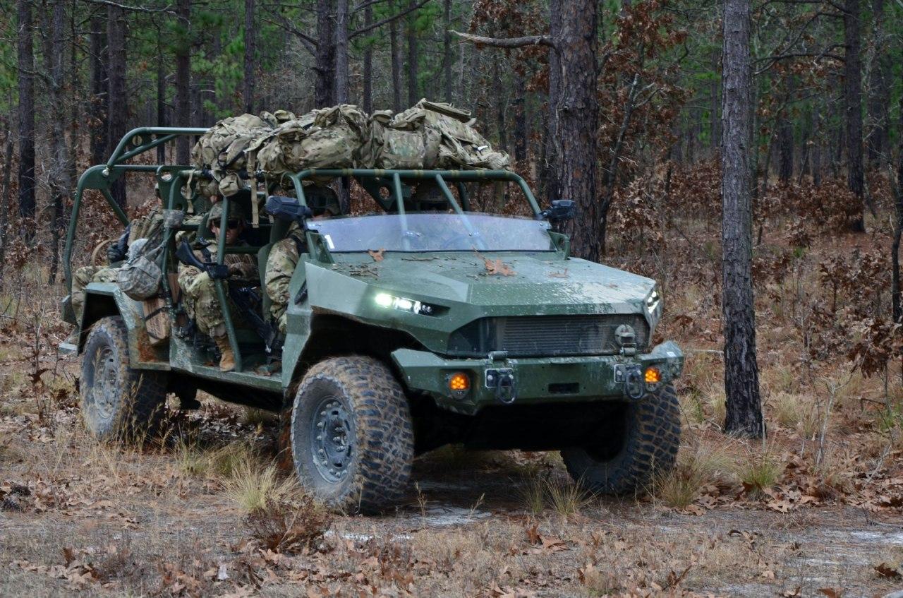 通用汽车国防部向美国陆军交付第一架基于科罗拉多ZR2的步兵小队车辆