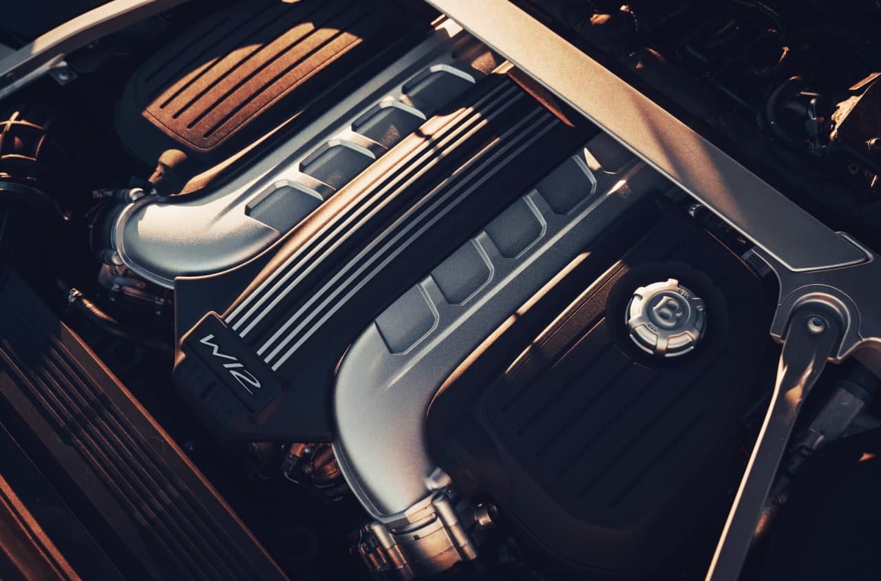 宾利将成为纯电动汽车品牌，到2030年将逐步淘汰汽油发动机