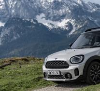 迷你停止Mini Cooper SE Countryman的交付