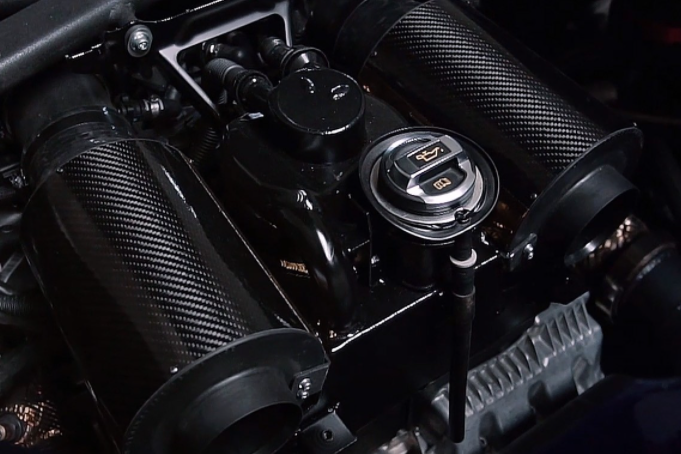 汽车新闻：这是世界上第一台超级跑车由兰博基尼驱动的1110 hp Engler FF 