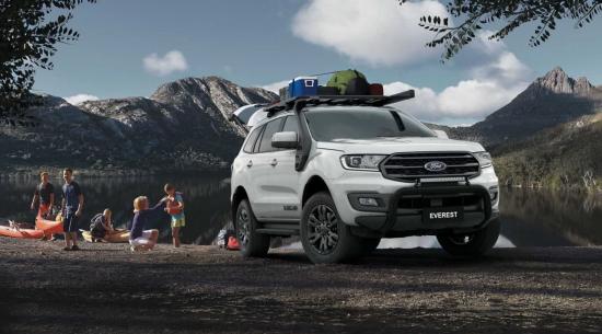 2021福特珠穆朗玛峰大本营是一款适合户外活动的游侠SUV