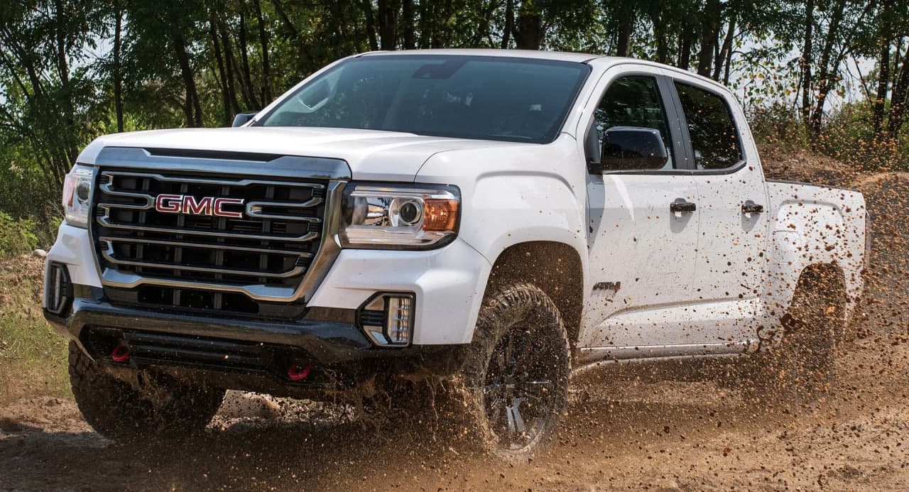 汽车新闻：2021 GMC Canyon AT4越野性能版首次亮相具有额外保护和增强的功能 