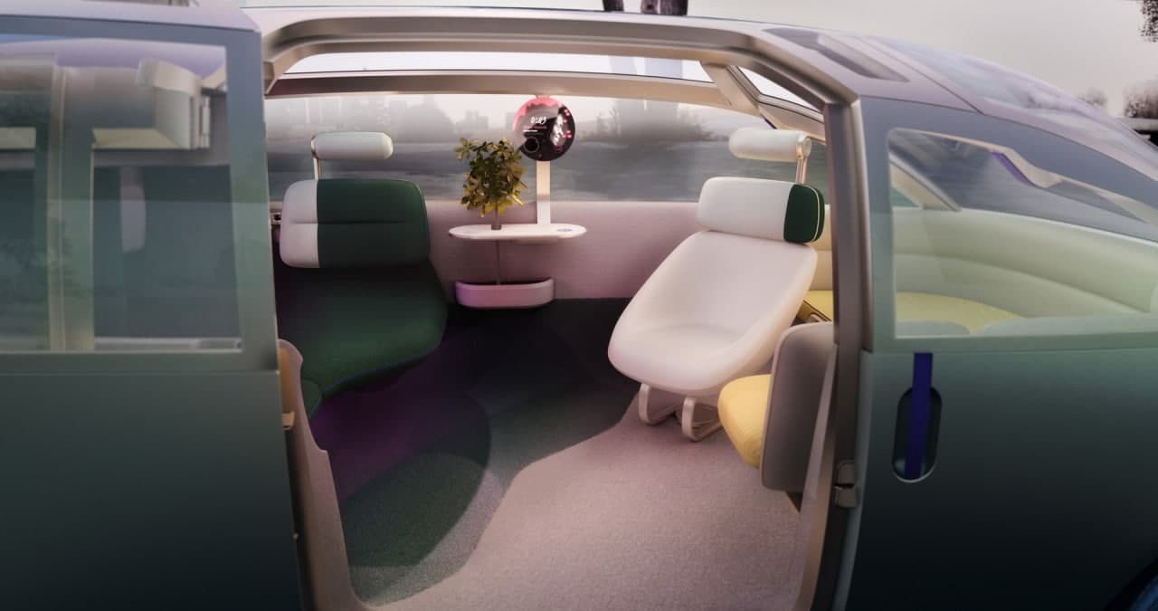 MINI Vision Urbanaut是时尚都市聚会中的未来派自主小型货车