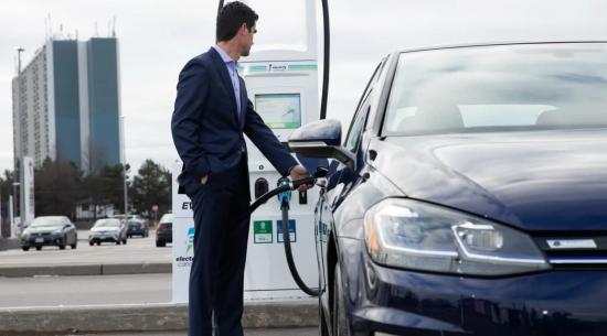 魁北克将从2035年起禁止销售新型汽油动力汽车