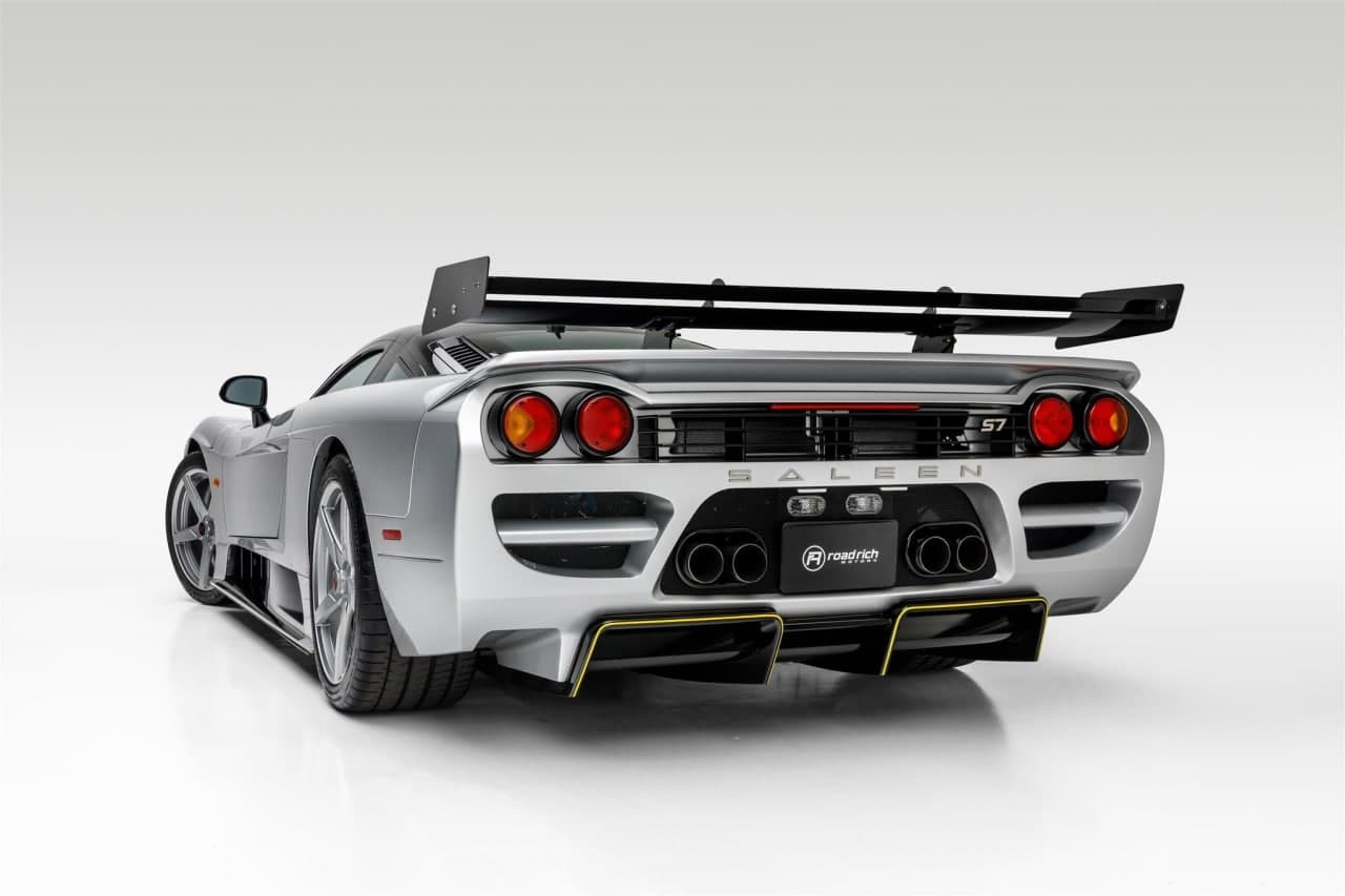 Saleen S7 LM可以随时随地对决现代超级跑车