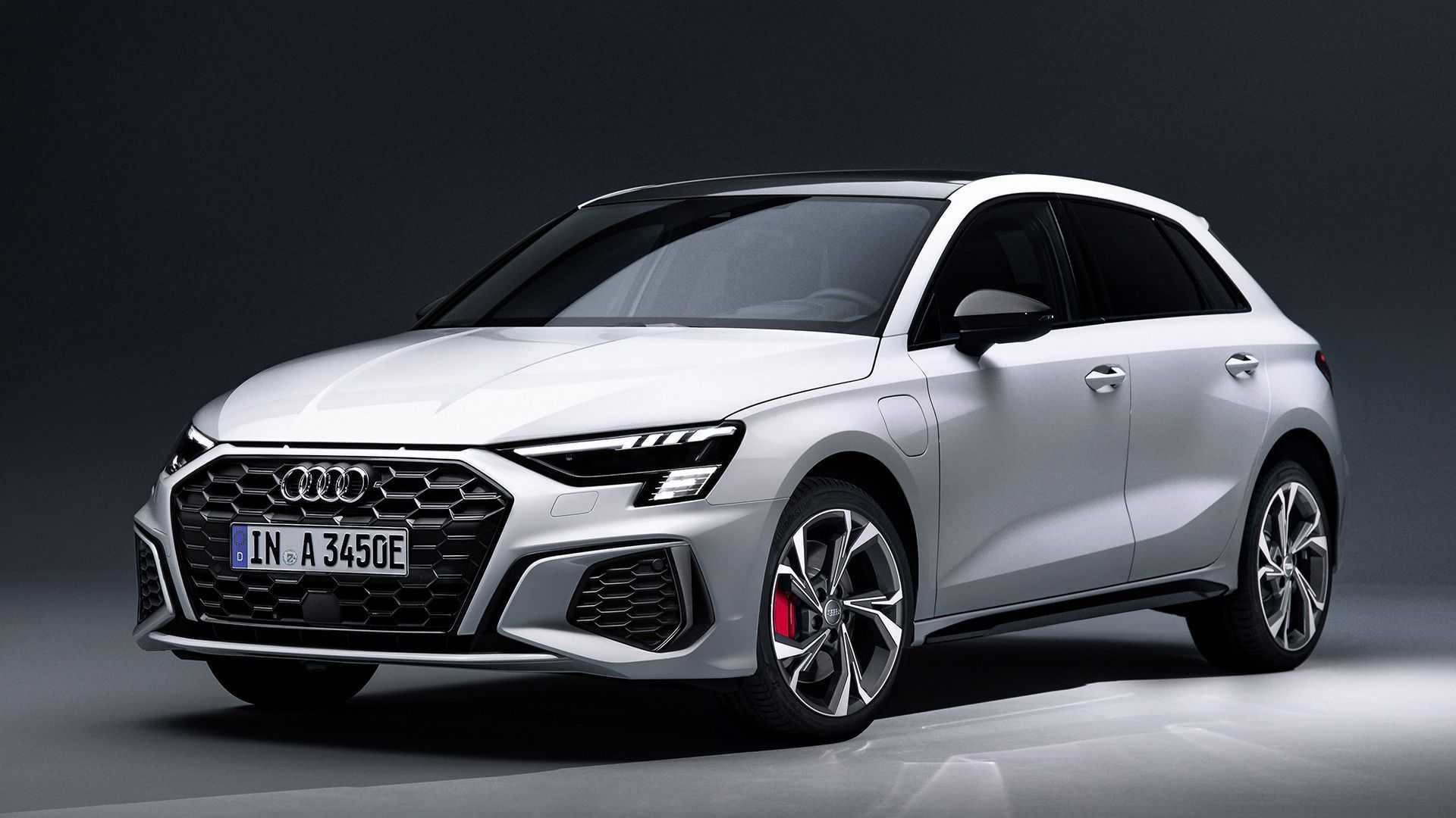 2021年奥迪A3 Sportback 45 TFSI e具有242马力，39英里电动范围