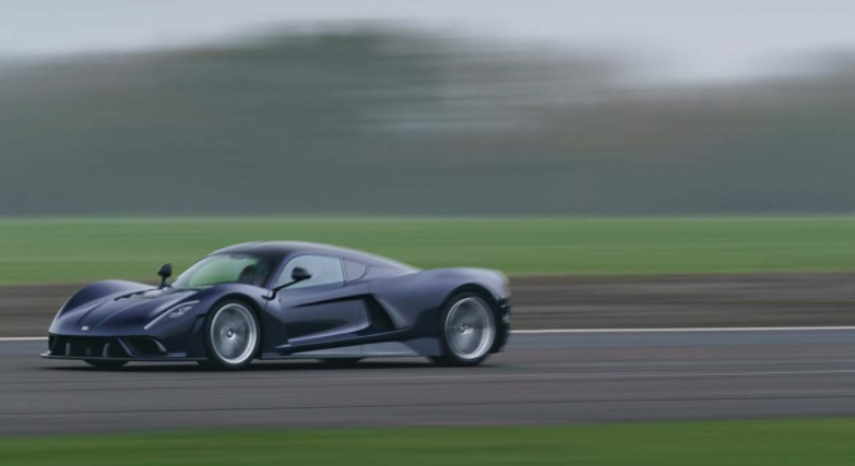 Hennessey Venom F5价格为210万美元，功率为1,817马力，目标速度为311 mph