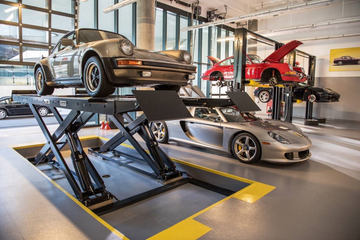 保时捷学院的Carrera GT是全面的课堂工具