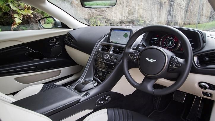 2020阿斯顿·马丁DB11 Volante评测