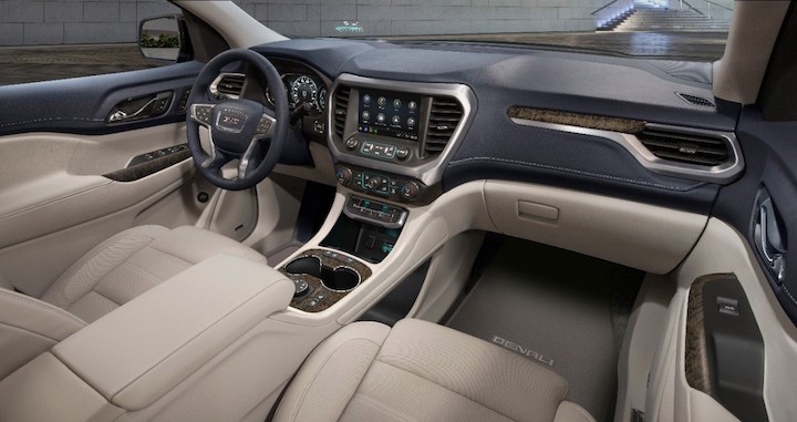 GMC Acadia因不正确的方向盘安全气囊被召回