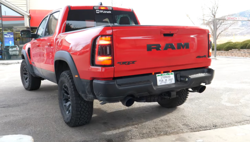 Ram TRX和福特F-150猛禽参加摩押公路旅行