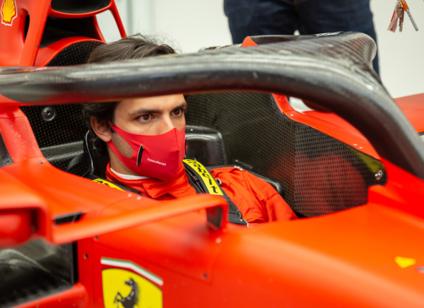 卡洛斯·塞恩斯准备为法拉利F1赛车进行首次测试
