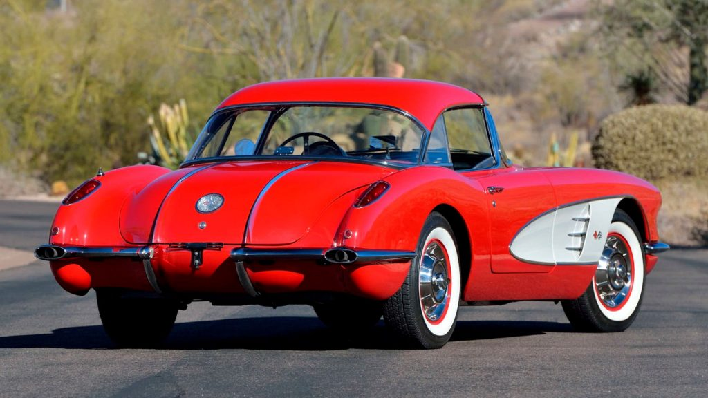 红白相间的1958年雪佛兰克尔维特即将被拍卖
