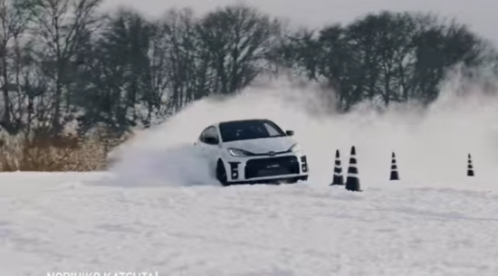 拉力赛车手教你如何在雪地上掌握丰田GR Yaris，但有一个陷阱