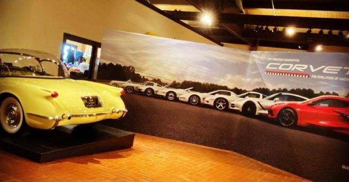 新的雪佛兰克尔维特在吉尔莫尔汽车博物馆开幕