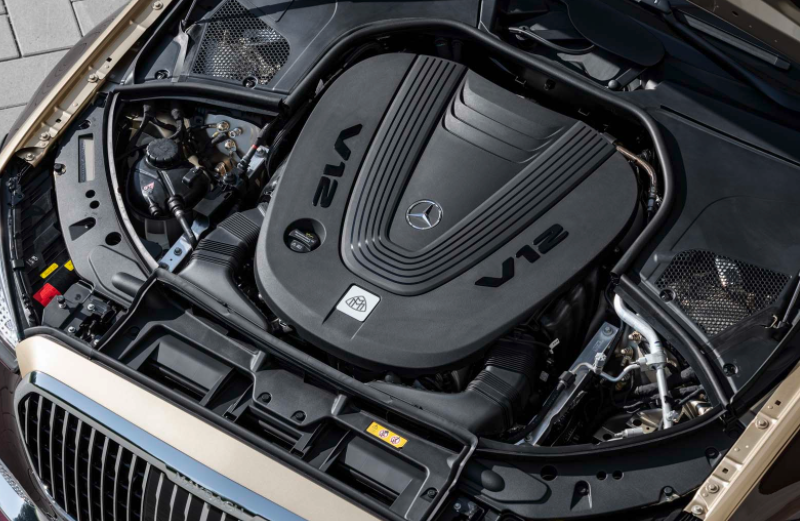  2022年梅赛德斯·奔驰迈巴赫S级带来V-12发动机