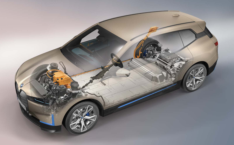 2022 BMW iX xDrive50以516马力、300英里的续航里程和84,195美元的基本价格到货  
