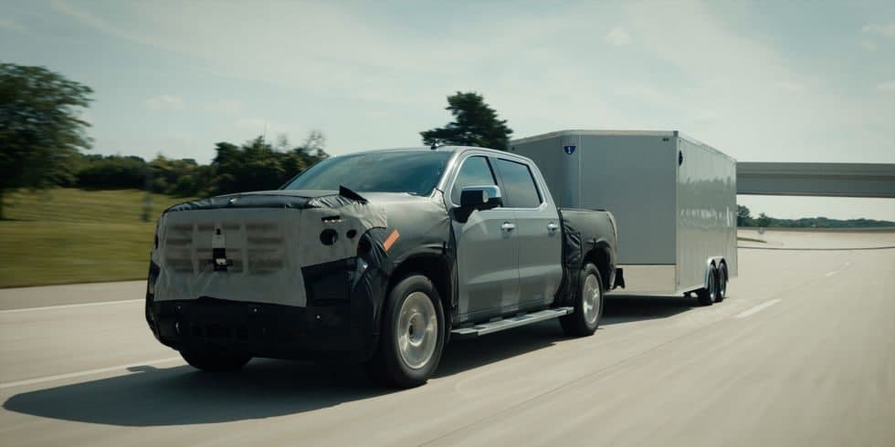 2022 年 GMC Sierra 将拥有带拖车的超级巡航