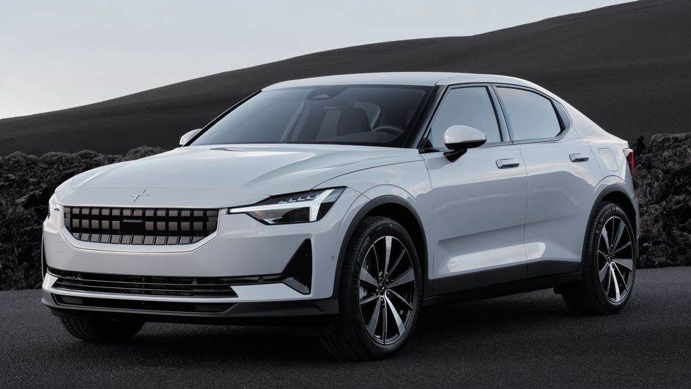 2022 Polestar 2 增加了 47,200 美元的 FWD 变体，更多配置选择