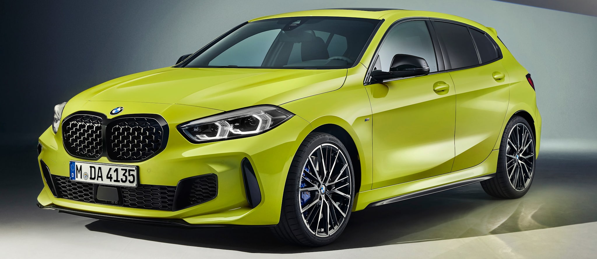 2022 BMW M135i xDrive 更新揭晓，将于明年推出