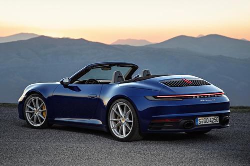 保时捷911TurboS 992 650马力几乎在日内瓦附近裸奔